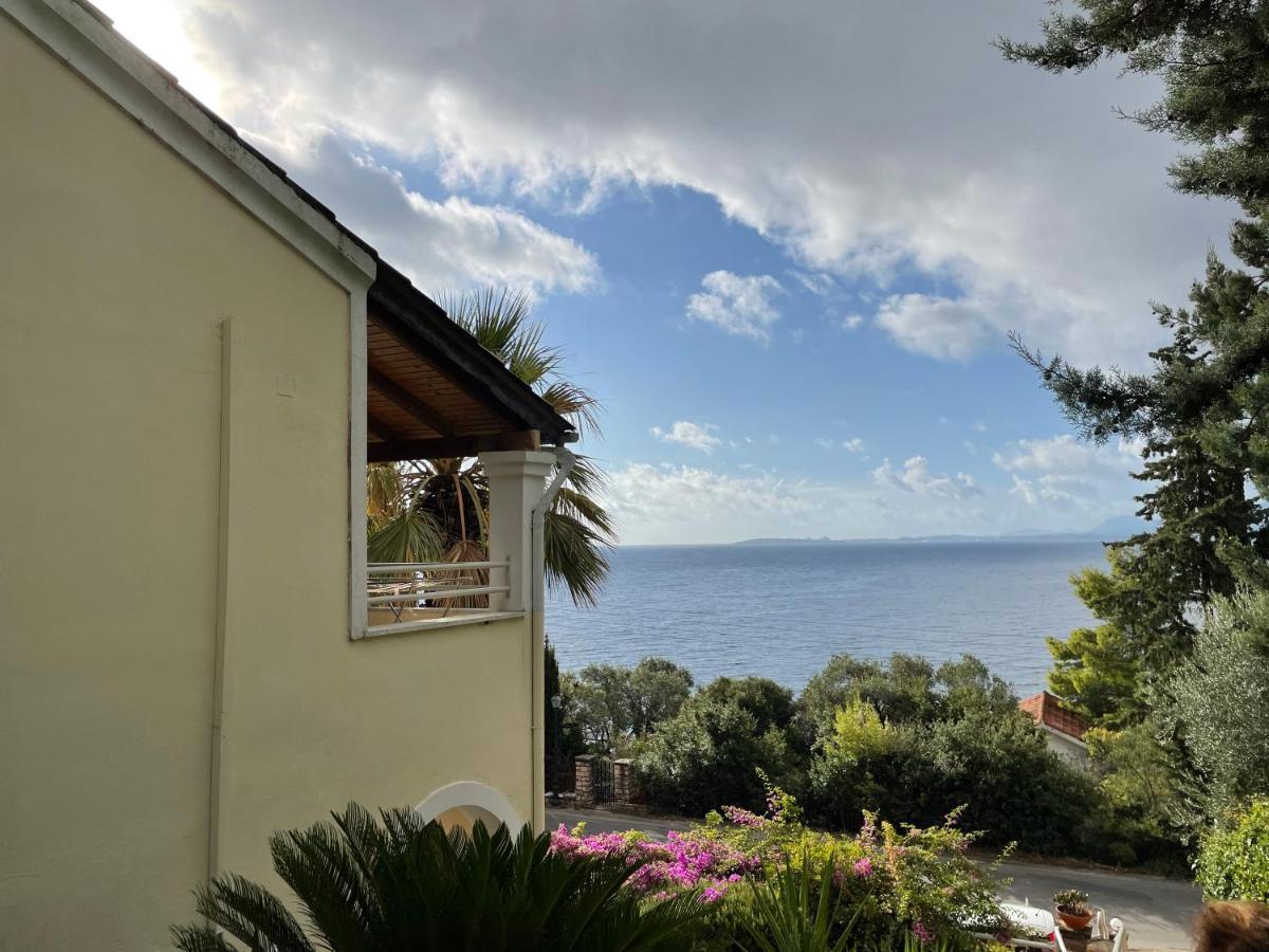 Mediterranean View Hotel Barbati Esterno foto